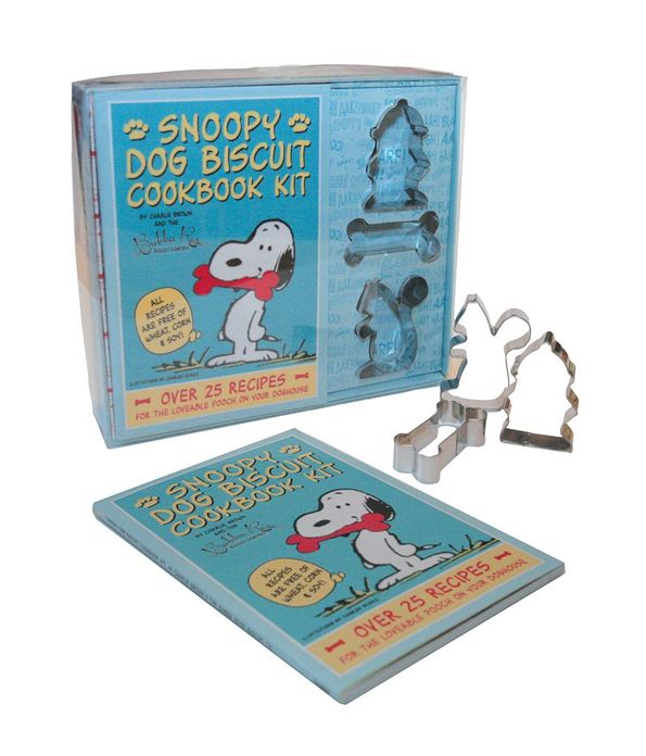 Snoopy's Organic Dog Biscuit Kit: Over 25 Recipes for the Loveable Pooch on Your Doghouse