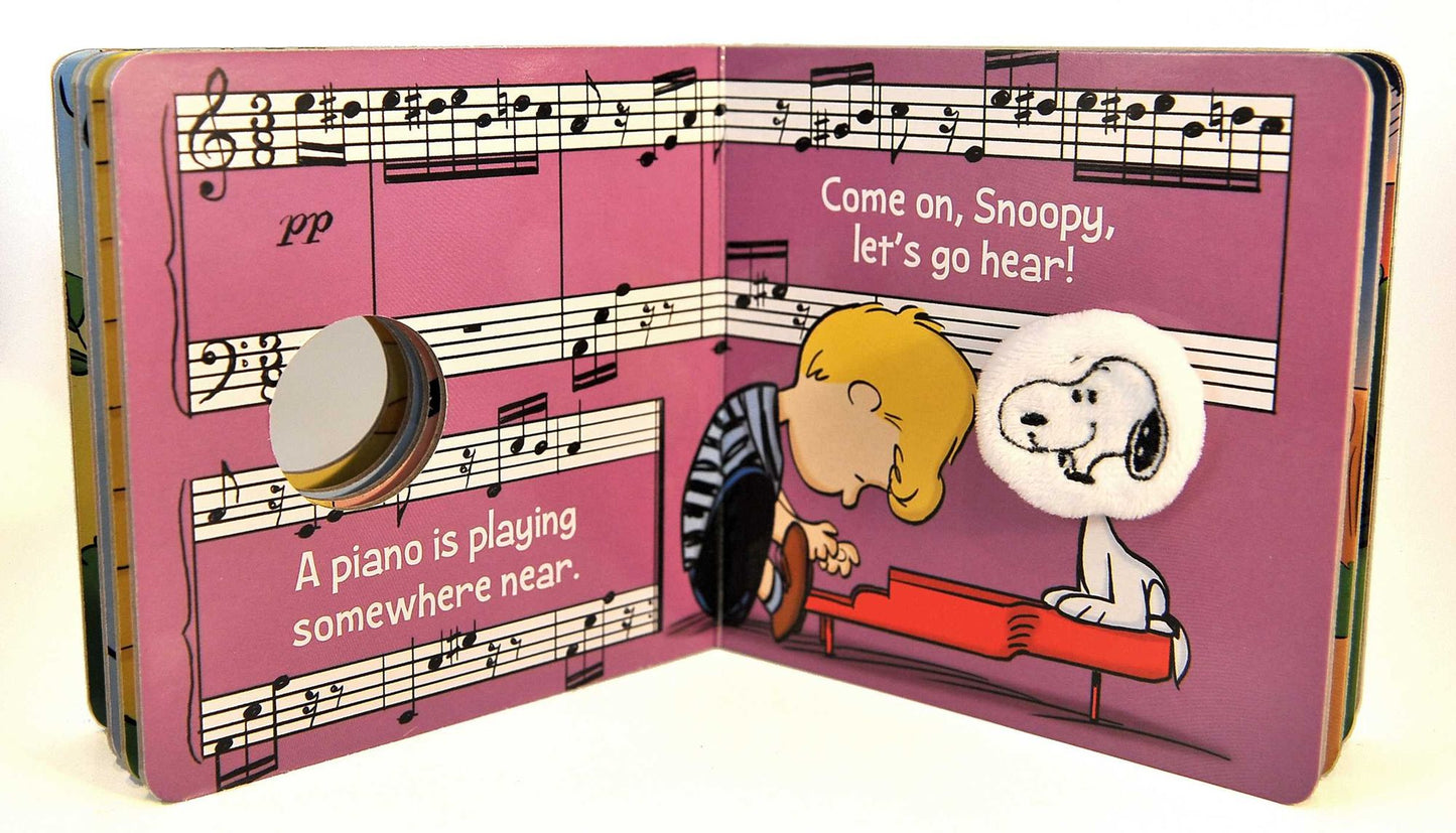 Snoopy's Happy Day: A Peanuts Puppet Book