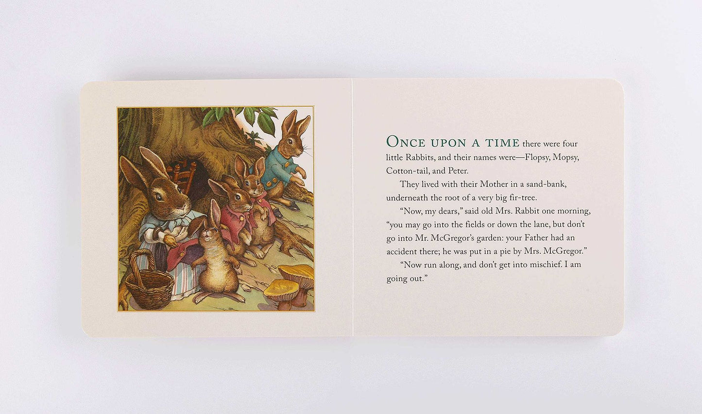 The Peter Rabbit Gift Set: Including a Classic Board Book and Peter Rabbit Plush