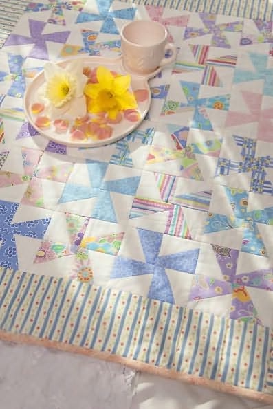 Country Threads Goes to Charm School: 19 Little Quilts from 5" Squares