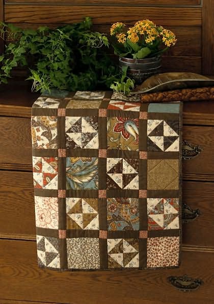 Country Threads Goes to Charm School: 19 Little Quilts from 5" Squares