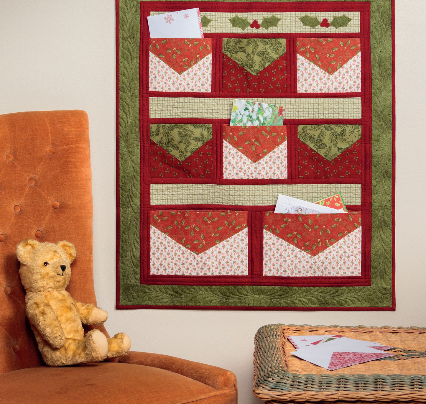 Christmas Is Coming: Applique Quilt Patterns to Celebrate the Season