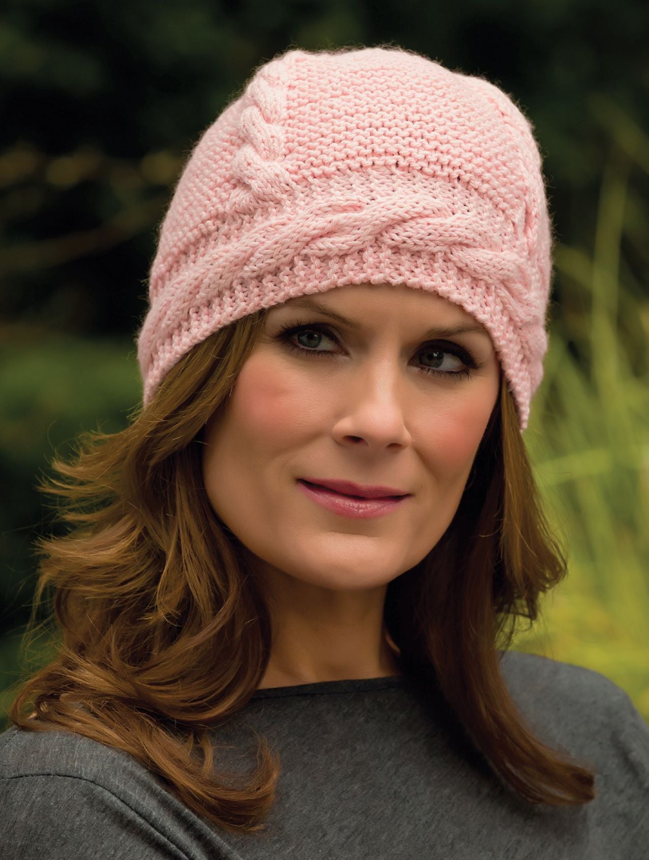Knit Pink: 25 Patterns to Knit for Comfort, Gratitude, and Charity