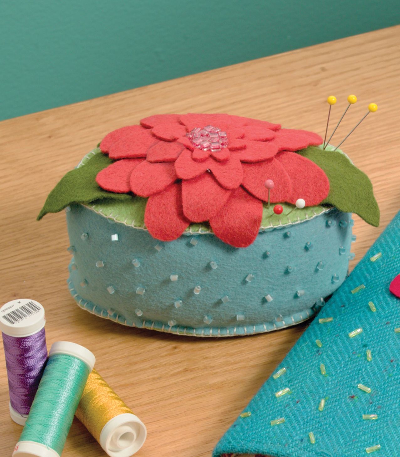 Sew Practical : 12 Fun-to-Sew Designs for You and Your Home