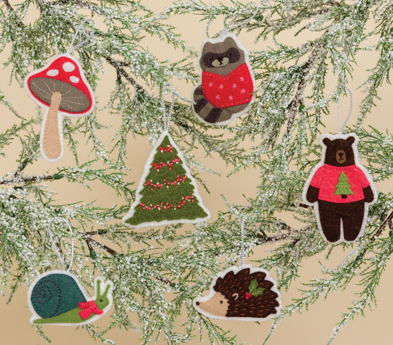 Celebrate Christmas with That Patchwork Place: 22 Festive Projects to Quilt and Sew