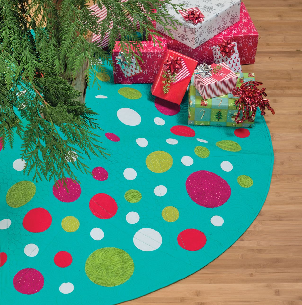 Celebrate Christmas with That Patchwork Place: 22 Festive Projects to Quilt and Sew