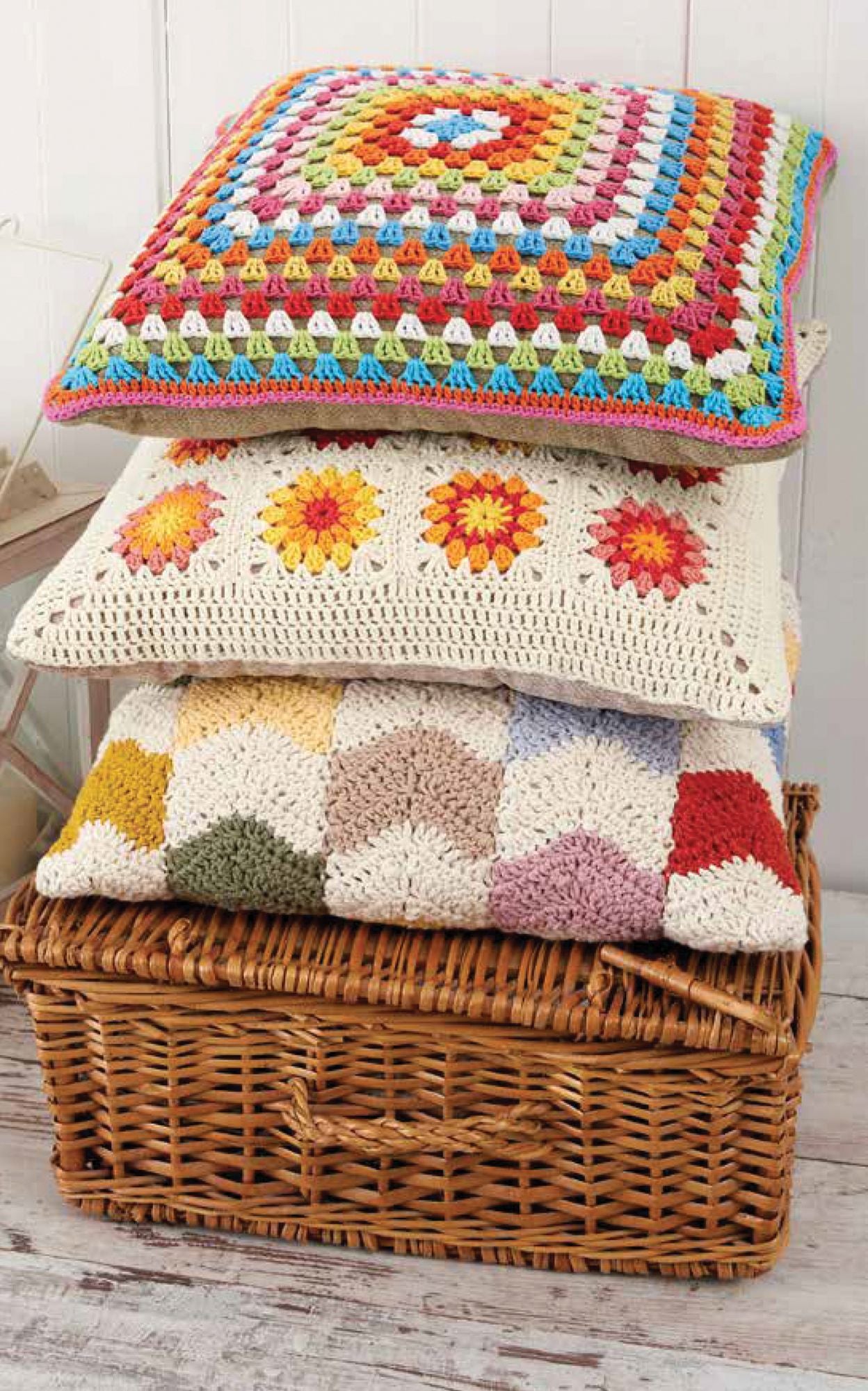 Boho Crochet: 30 Hip and Happy Projects