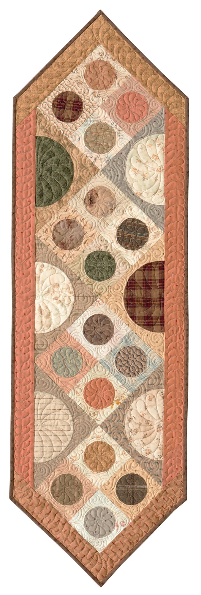 Top Your Table: 10 Quilts in Different Shapes and Sizes