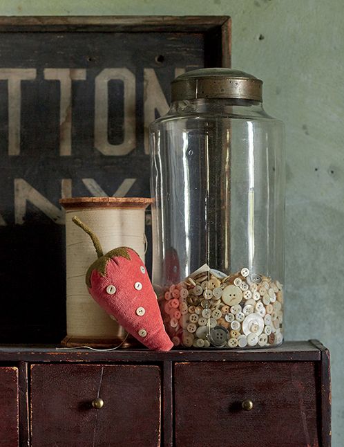 Pure and Simple: 17 Primitive Projects Inspired by the Seasons