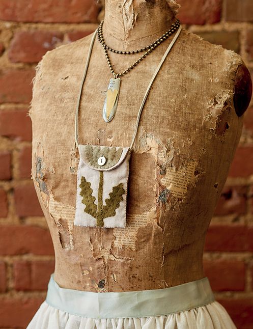 Pure and Simple: 17 Primitive Projects Inspired by the Seasons
