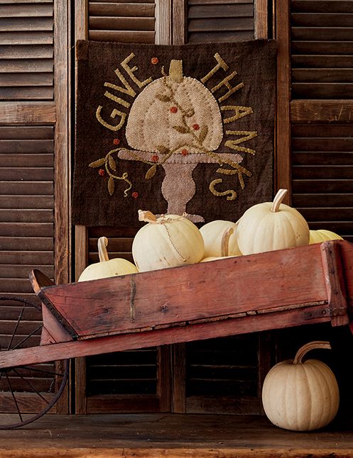 Pure and Simple: 17 Primitive Projects Inspired by the Seasons