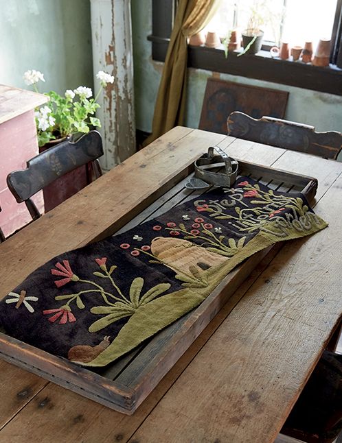 Pure and Simple: 17 Primitive Projects Inspired by the Seasons
