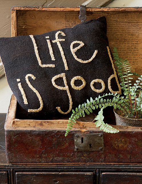 Pure and Simple: 17 Primitive Projects Inspired by the Seasons