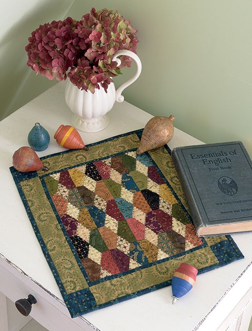 Simple Whatnots: A Batch of Satisfyingly Scrappy Little Quilts