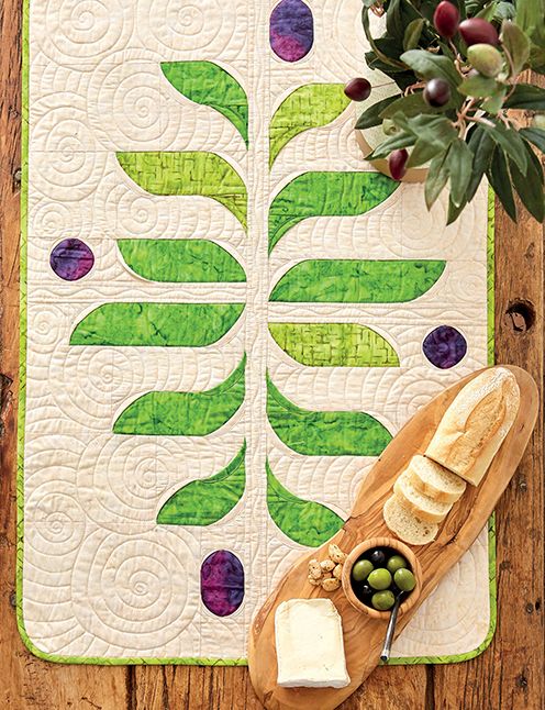 Table-Runner Roundup: 15 Quilted Projects to Spice Up Your Table