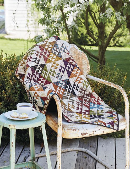 Simple Friendships II: 14 Fabulous Quilts from Blocks Stitched Among Friends