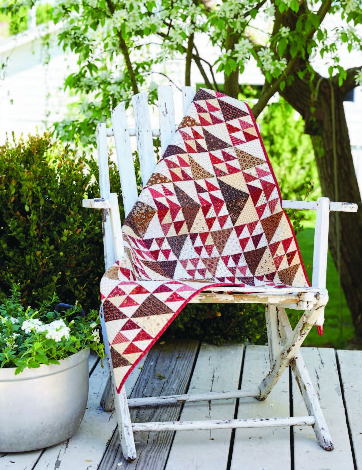 Simple Friendships II: 14 Fabulous Quilts from Blocks Stitched Among Friends