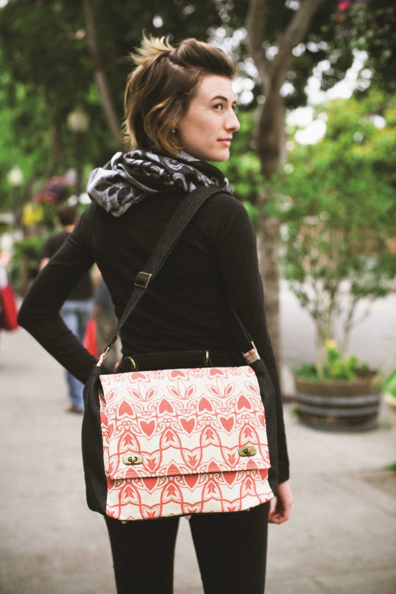 The Better Bag Maker : An Illustrated Handbook of Handbag Design: Techniques, Tips, and Tricks