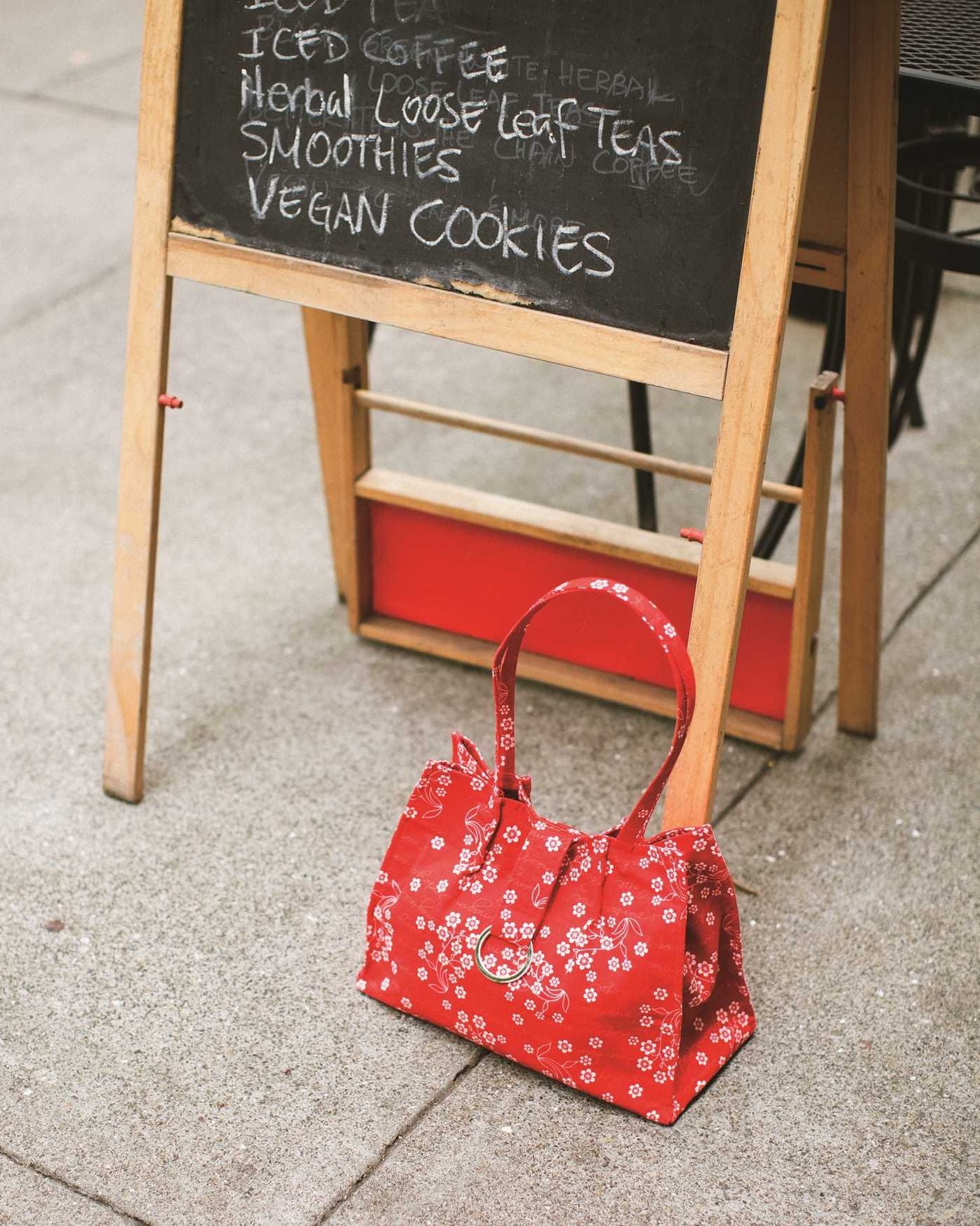 The Better Bag Maker : An Illustrated Handbook of Handbag Design: Techniques, Tips, and Tricks