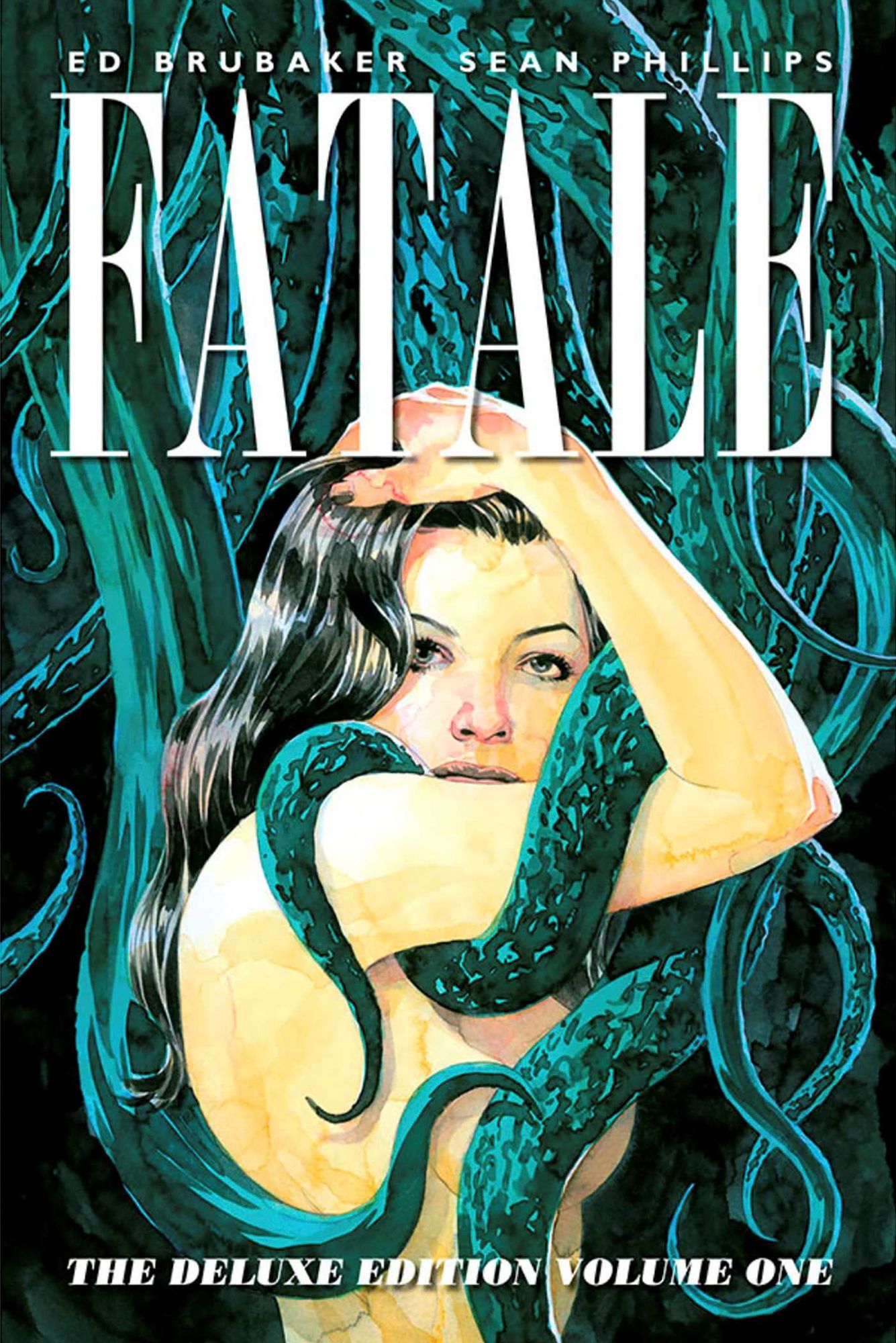 Fatale: The Deluxe Edition, Volume 1