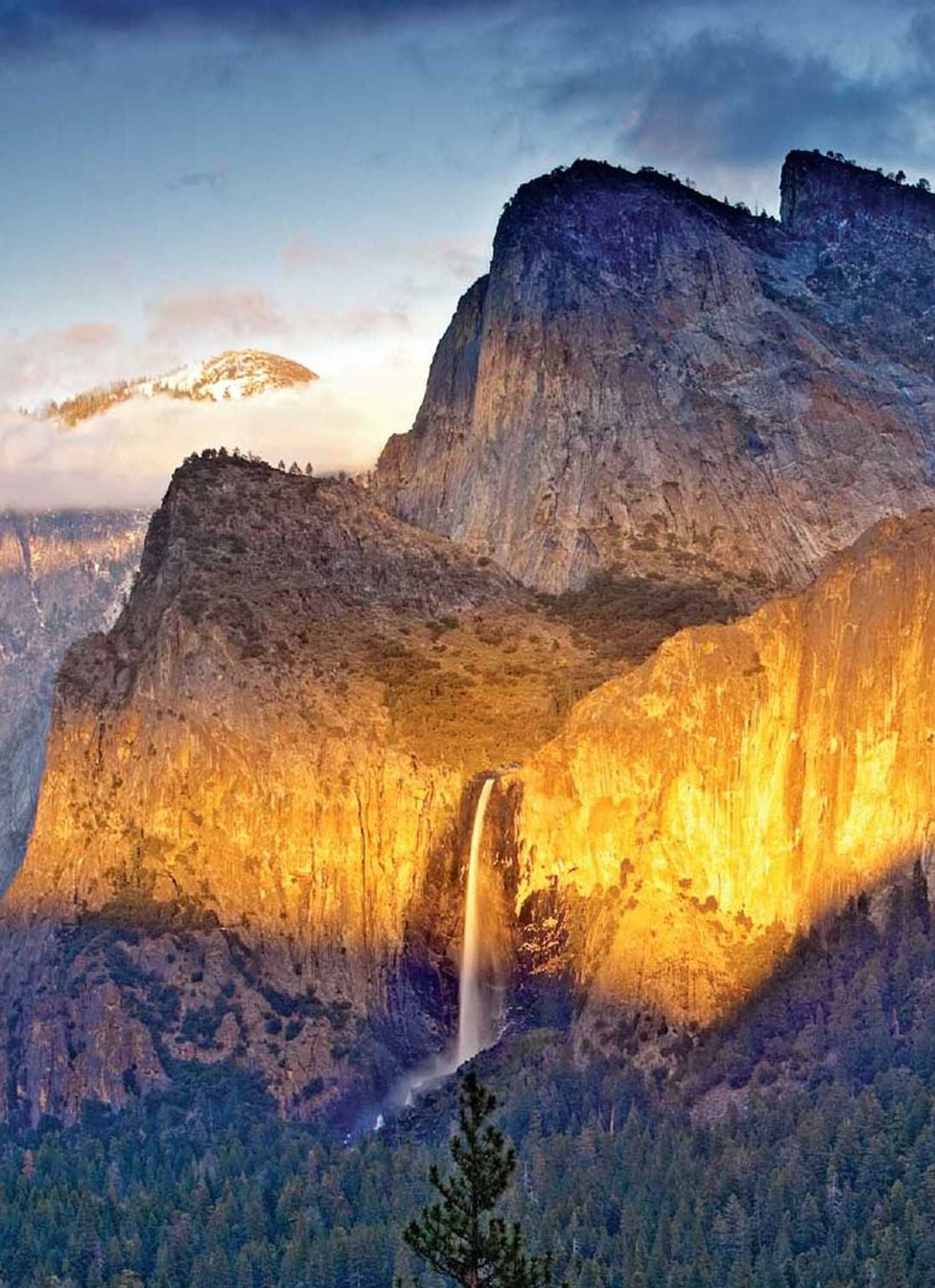 Yosemite National Park Hardcover Ruled Journal: Art Wolfe Signature Edition