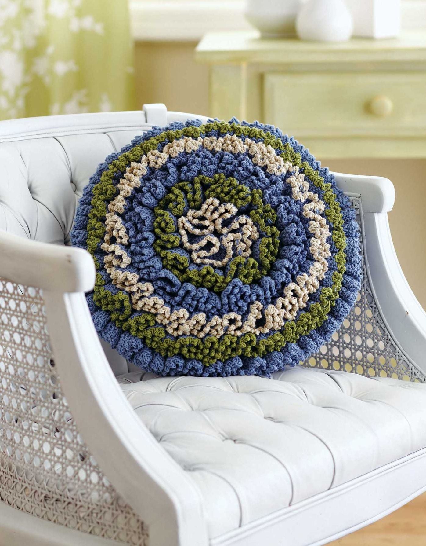 The Perfect Pillow! (Leisure Arts #5243)