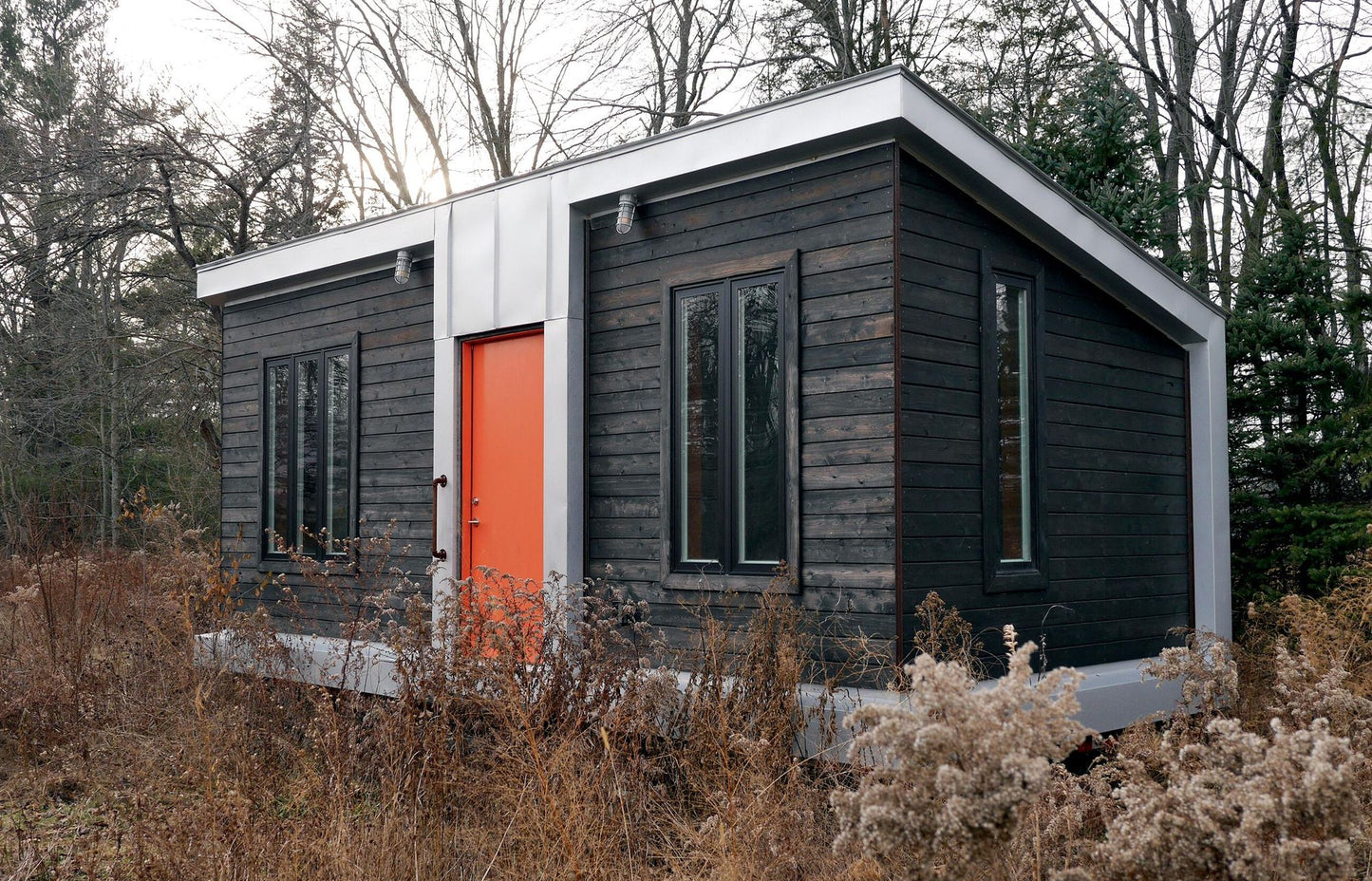 Microshelters: 59 Creative Cabins, Tiny Houses, Tree Houses, and Other Small Structures