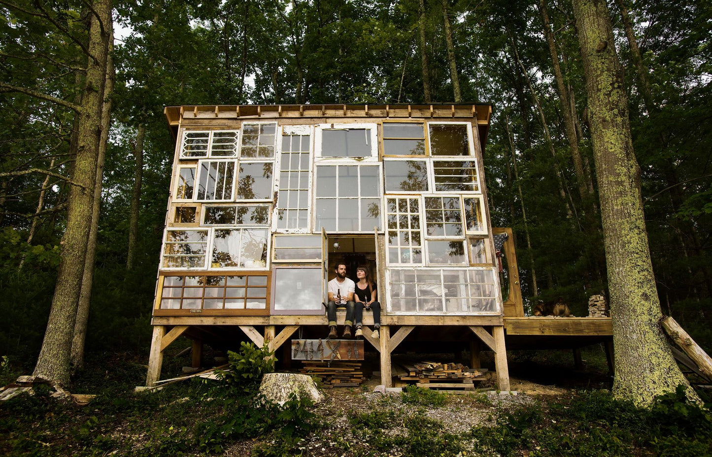 Microshelters: 59 Creative Cabins, Tiny Houses, Tree Houses, and Other Small Structures