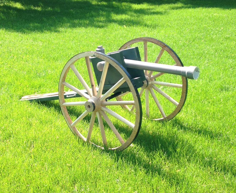 Ready the Cannons!: Build Wiffle Ball Launchers, Beverage Bottle Bazookas, Hydro Swivel Guns, and Other Artisanal Artillery