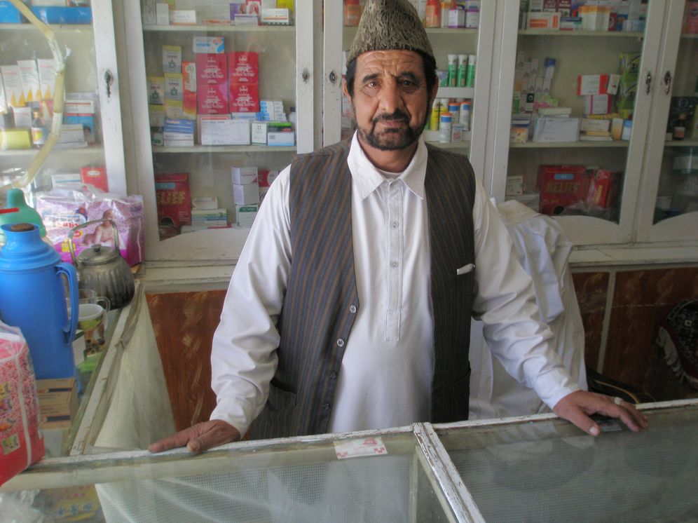 Above the Din of War: Afghans Speak About Their Lives, Their Country, and Their Future-and Why America Should Listen