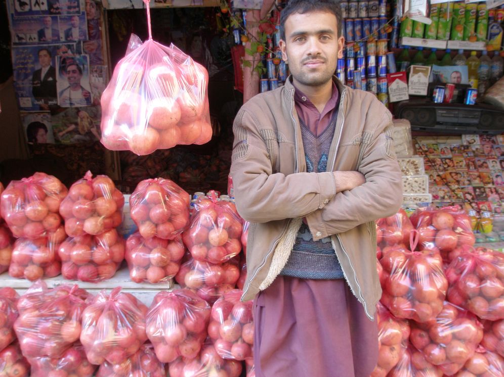 Above the Din of War: Afghans Speak About Their Lives, Their Country, and Their Future-and Why America Should Listen