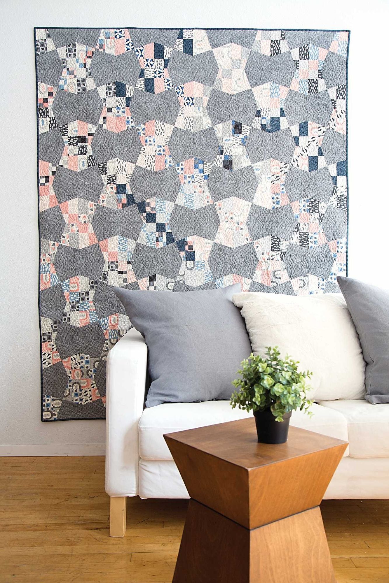 Charm School--18 Quilts from 5" Squares: A Beginner's Guide