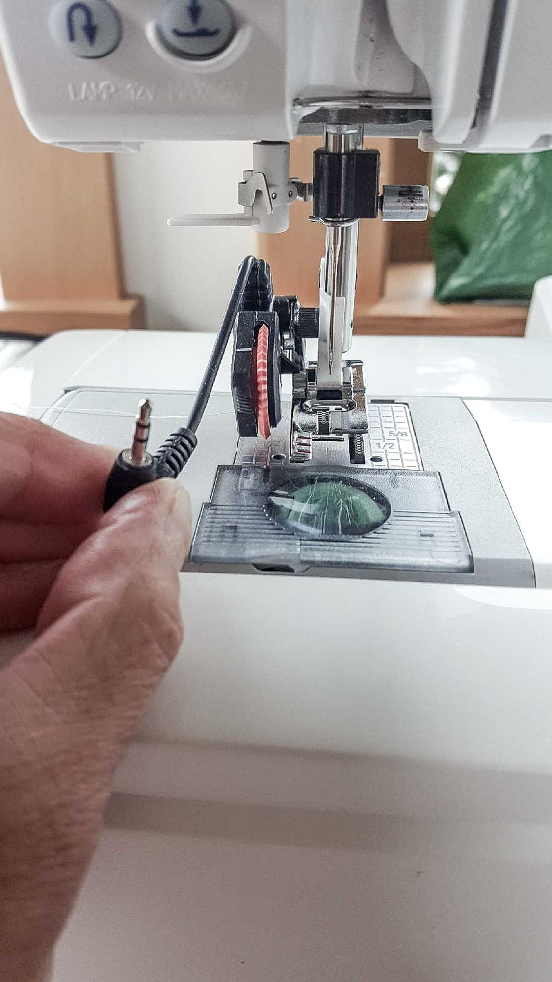 Build a Better Relationship with Your Sewing Machine, A Field Guide: Troubleshooting, Maintenance, Tips & Techniques