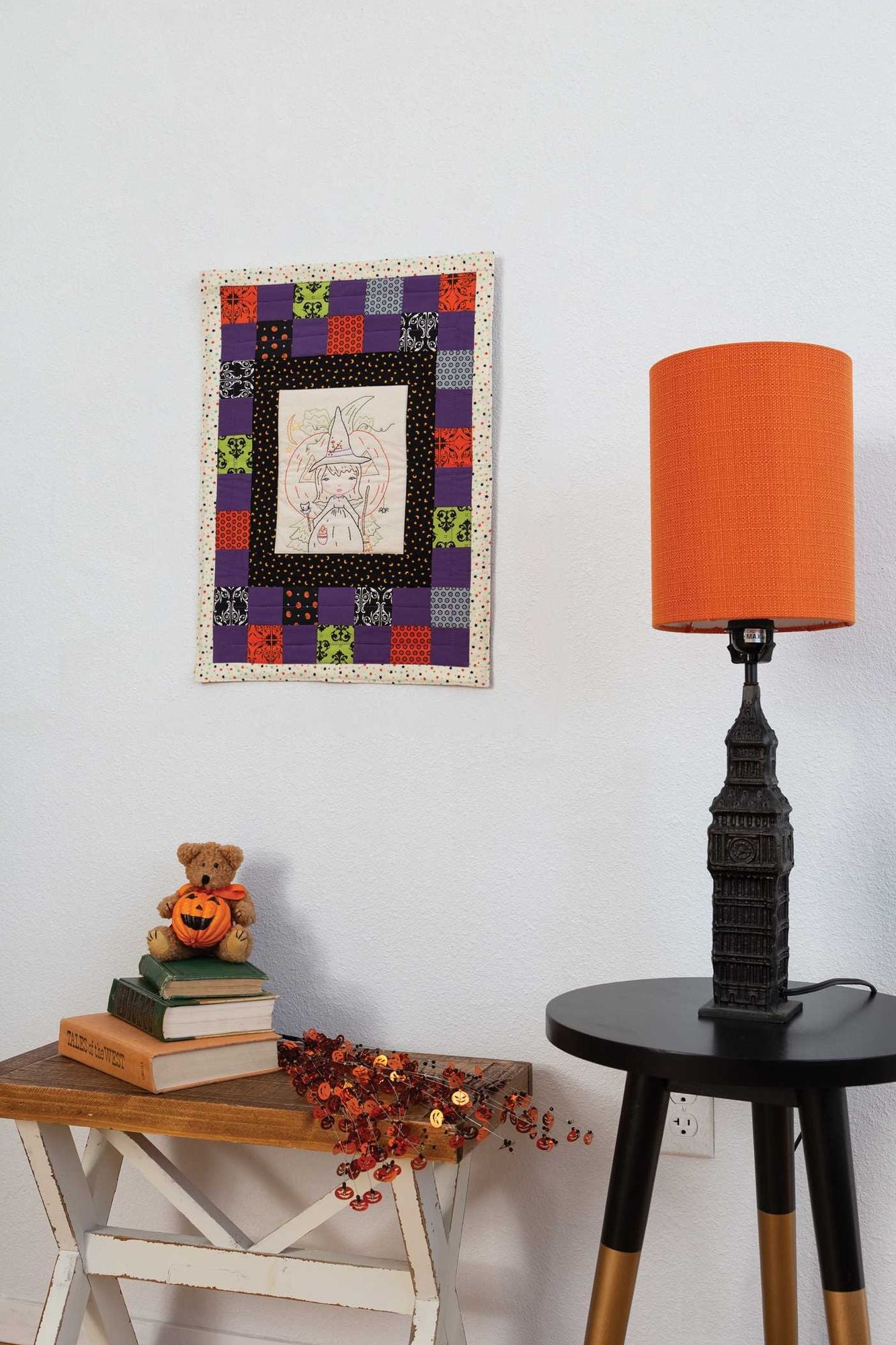 Lovely Little Hand Embroidery: Projects for Holidays & Every Day