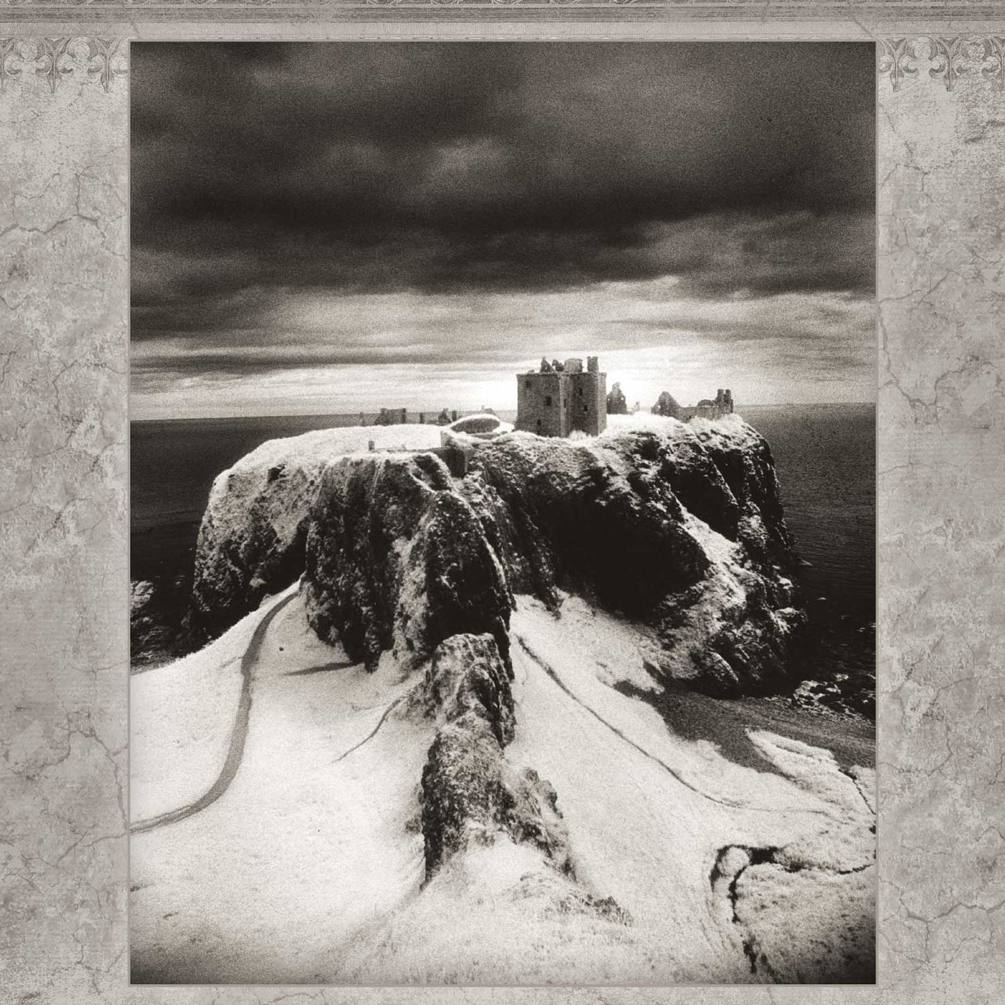 2018 Haunted Realm Wall Calendar