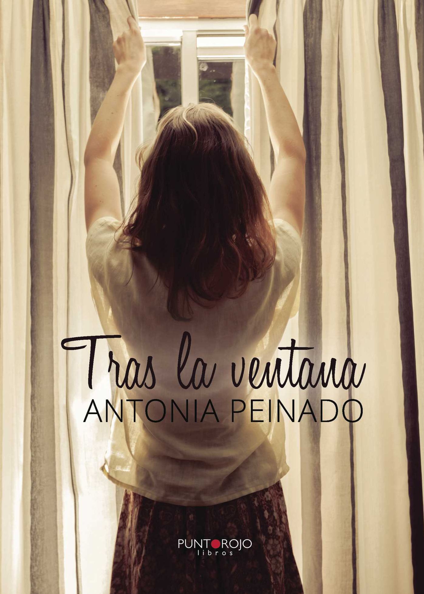 Tras la ventana