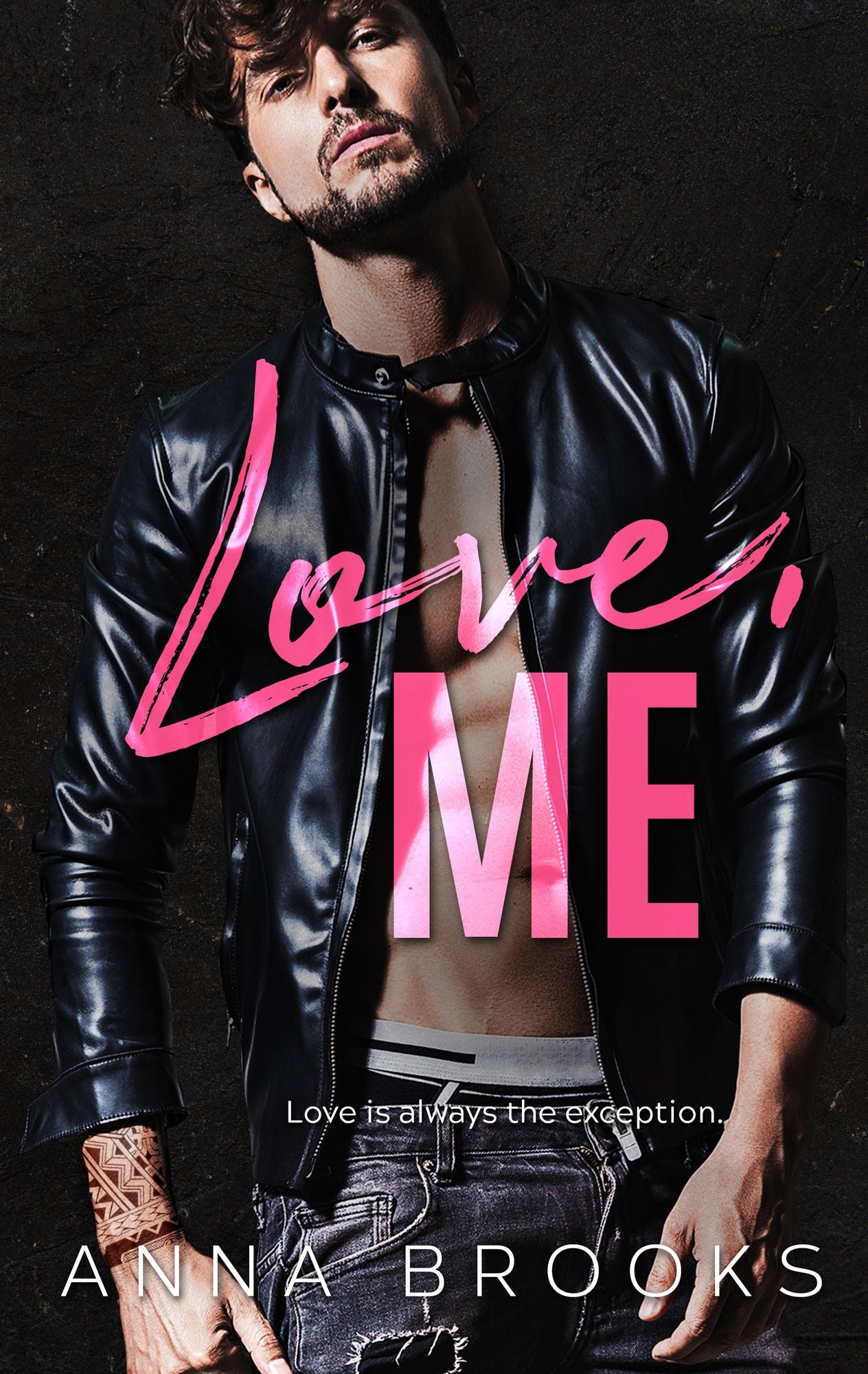 Love, Me: A Pleasant Valley Novel