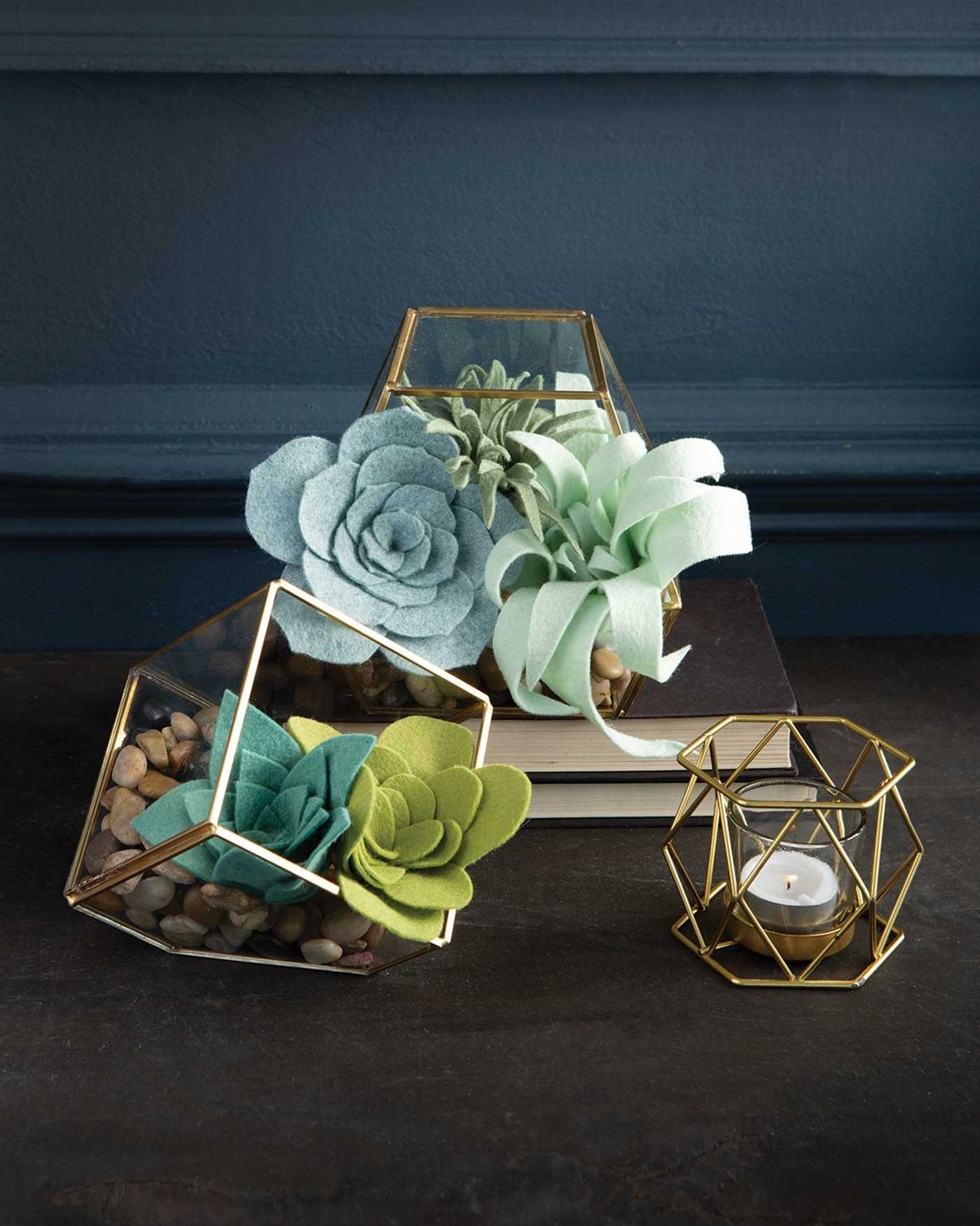 Felt Flower Workshop: A Modern Guide to Crafting Gorgeous Plants & Flowers from Fabric