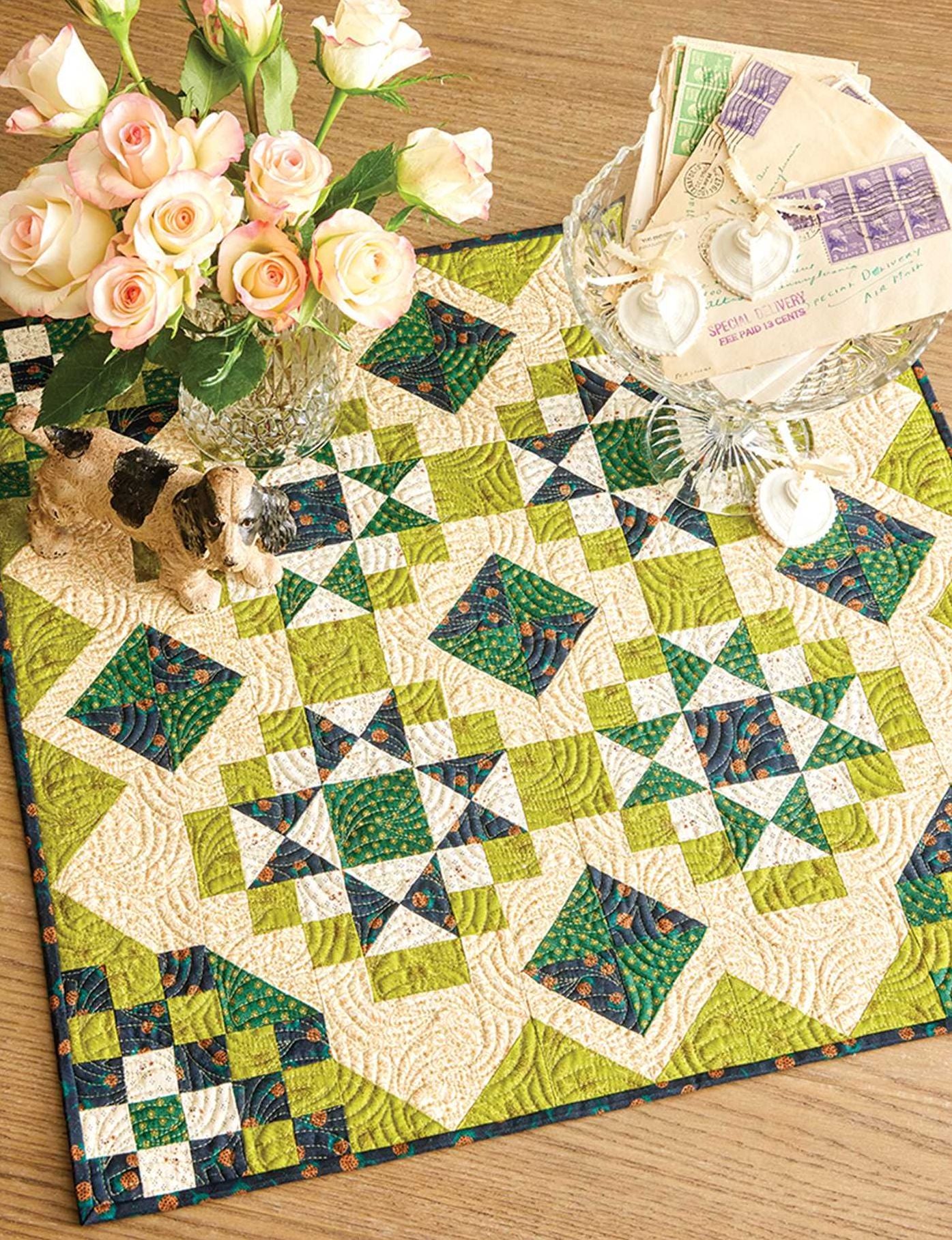 Simple Whatnots IV: A Midnight Snack of Satisfyingly Scrappy Quilts