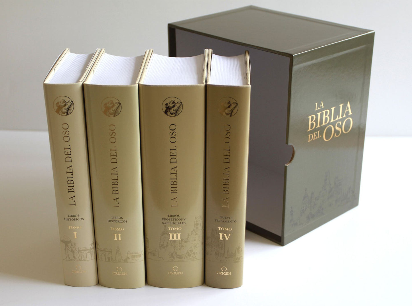 Estuche Biblia del OSO / The Bears Bible. Boxed Set Deluxe Hardcover