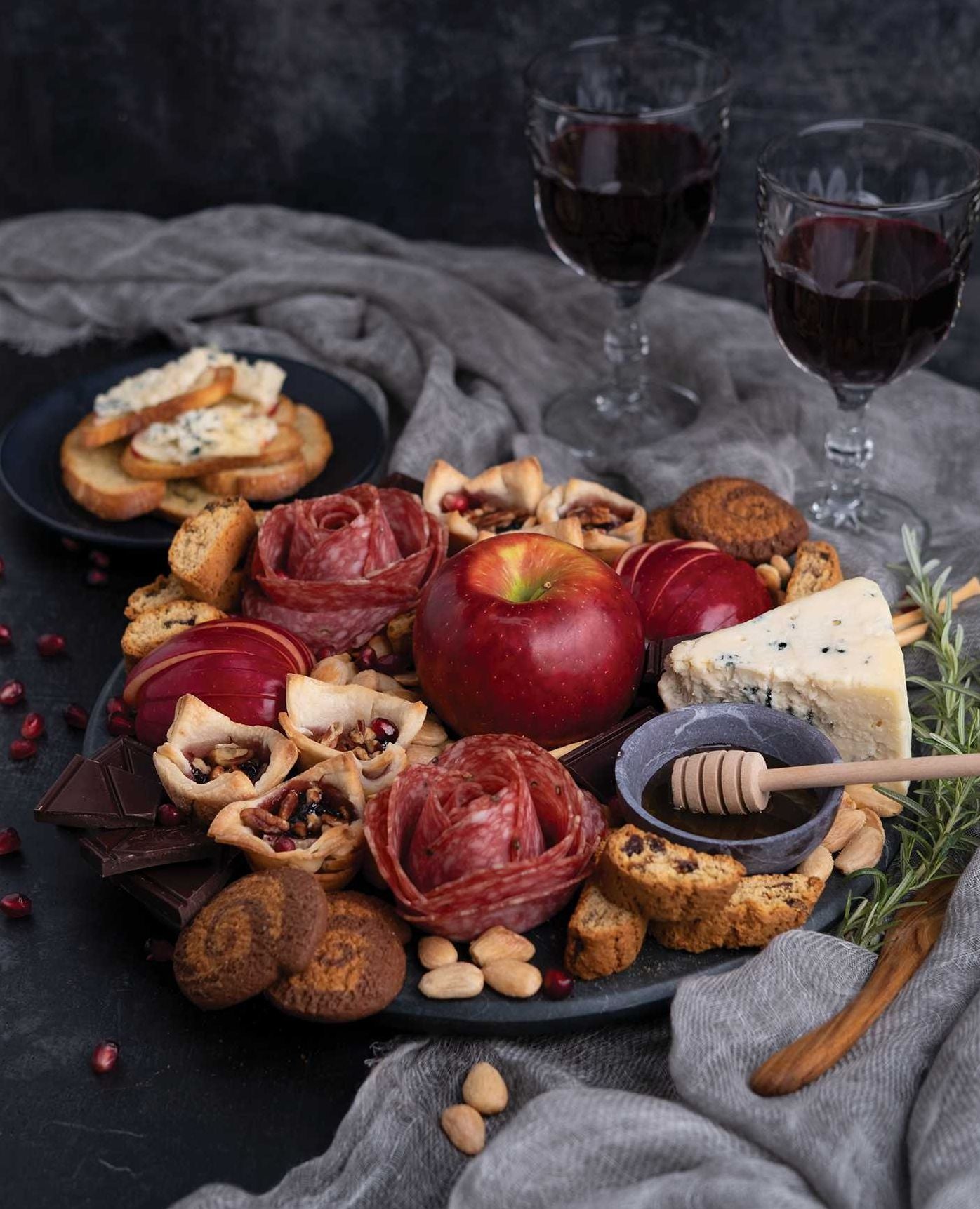 Once Upon a Rind in Hollywood: 50 Movie-Themed Cheese Platters and Snack Boards for Film Fanatics