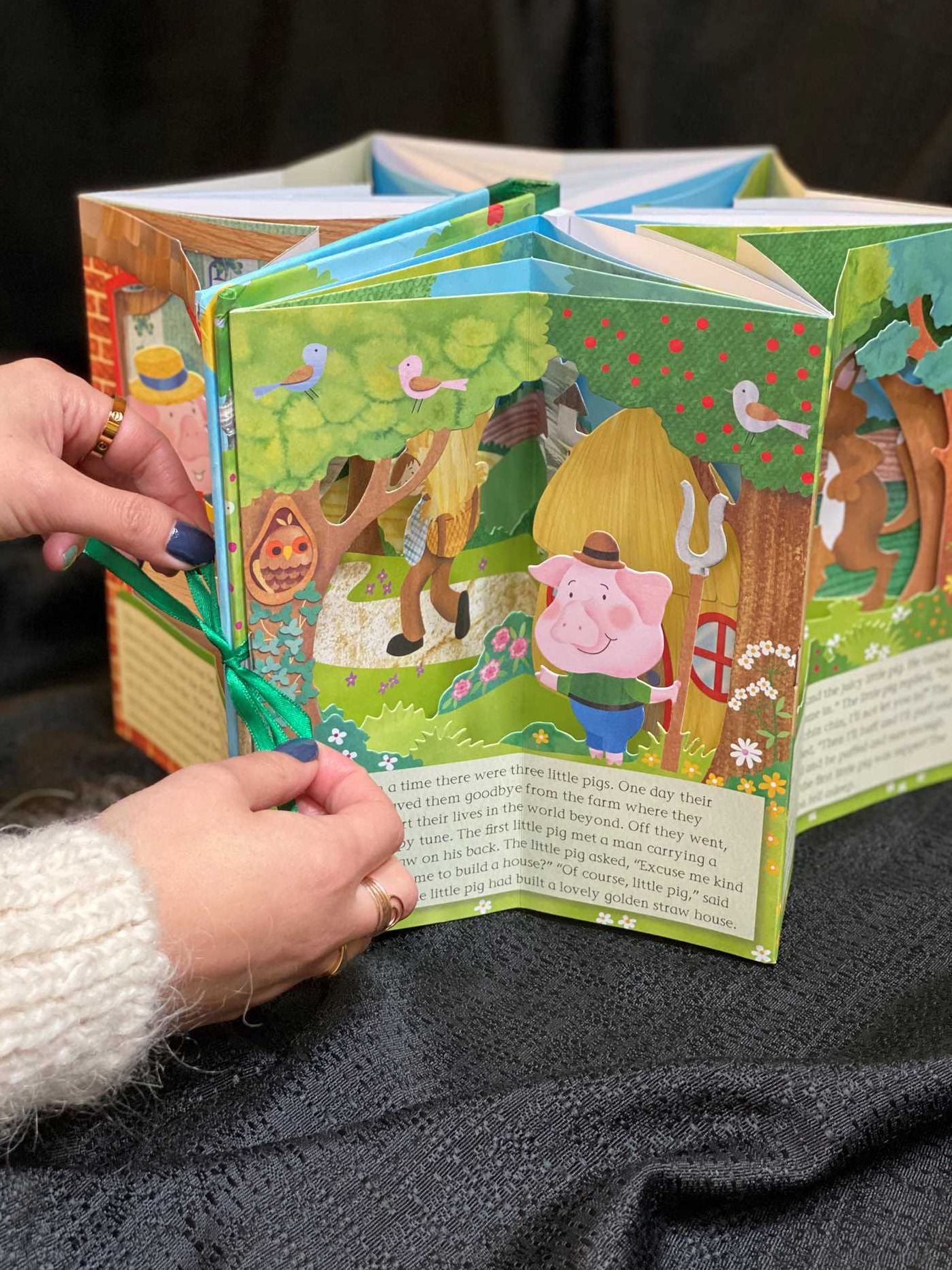 Fairytale Carousel: The Three Little Pigs