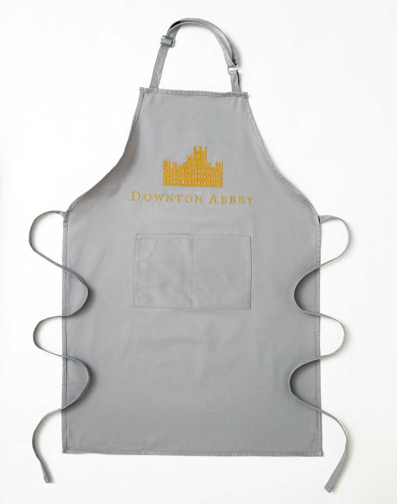 The Official Downton Abbey Cookbook Gift Set (bookÃ¯Â¿Â½and apron)