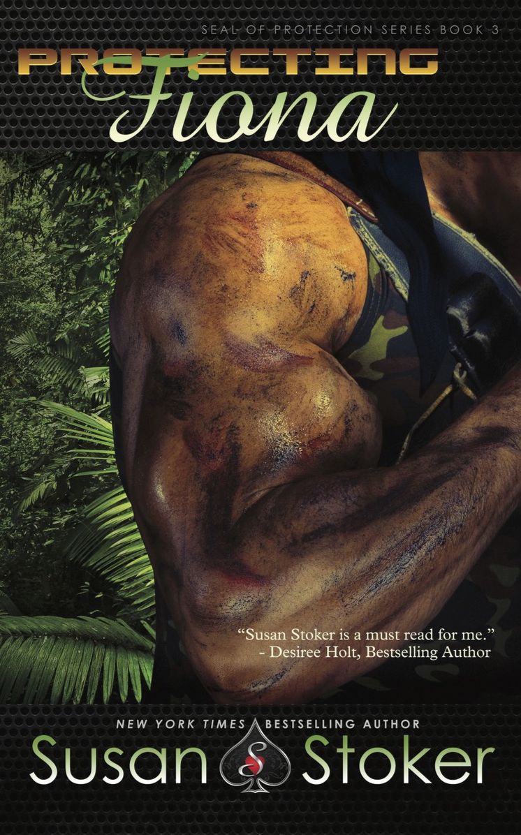 Protecting Fiona (SEAL of Protection Series #3)