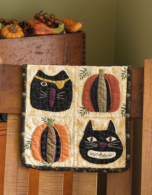 Tabletop Turnabouts: 2-for-1 Small Quilts for Your Home