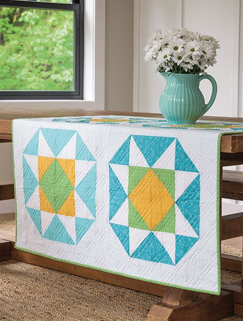 Fresh Fat-Quarter Quilts : 12 Projects for Your Favorite Fabrics
