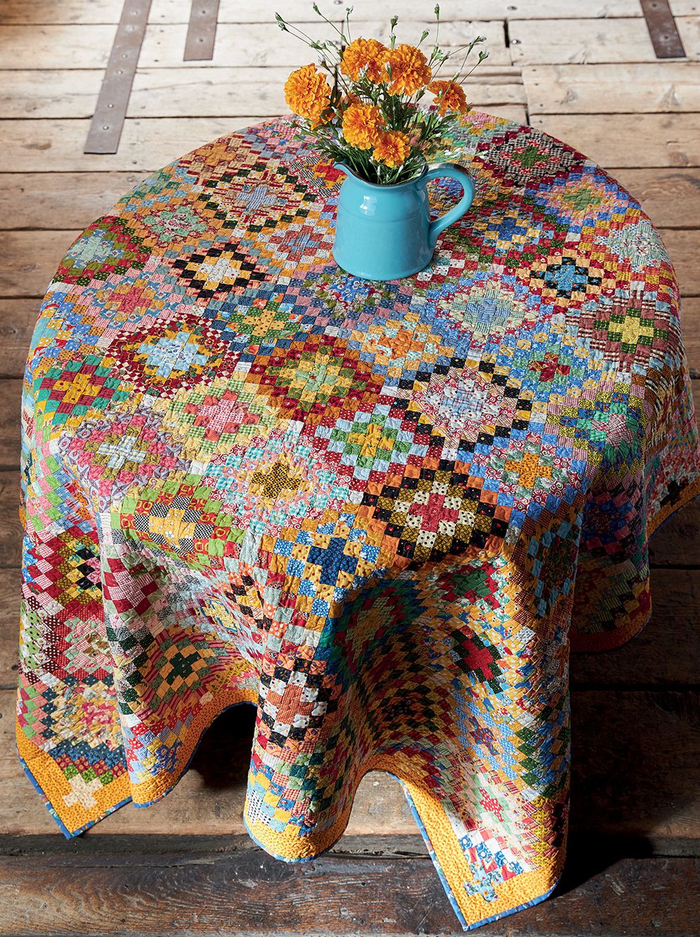 Sisterhood of Scraps : 12 Brilliant Quilts from 7 Fantastic Designers