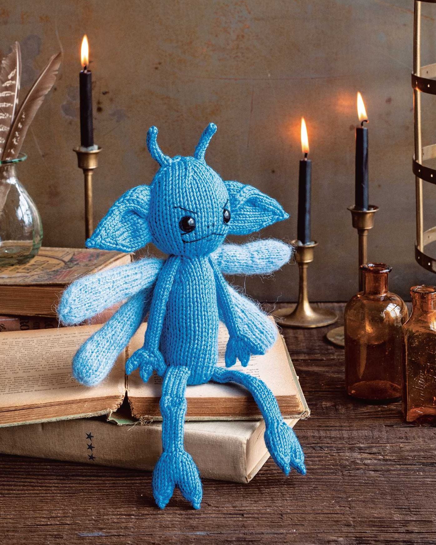Harry Potter - Knitting Magic : The Official Harry Potter Knitting Pattern Book
