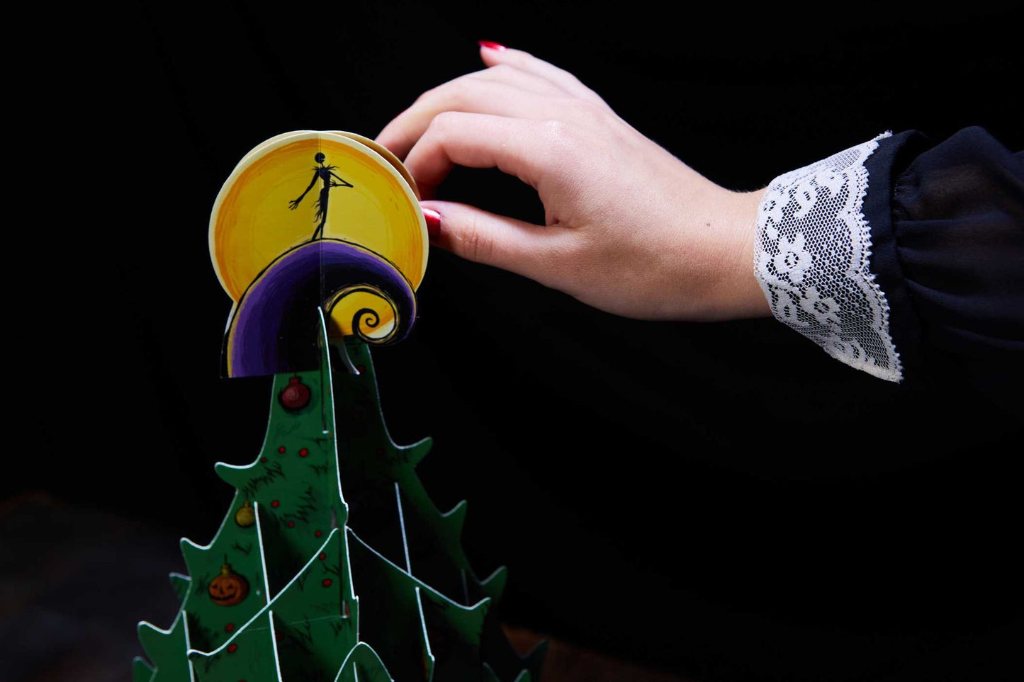 The Nightmare Before Christmas: Advent Calendar and Pop-Up Book