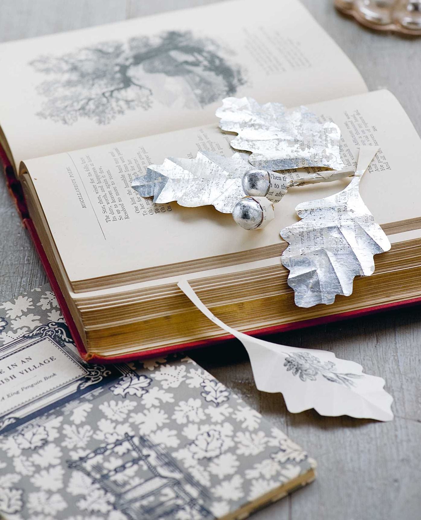 Book Art: Creative ideas to transform your books into decorations, stationery, display scenes, and more